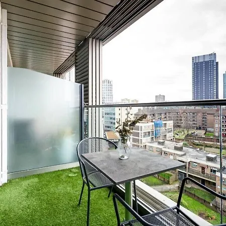 1 Bedroom Penthouse Flat In East Londres Extérieur photo